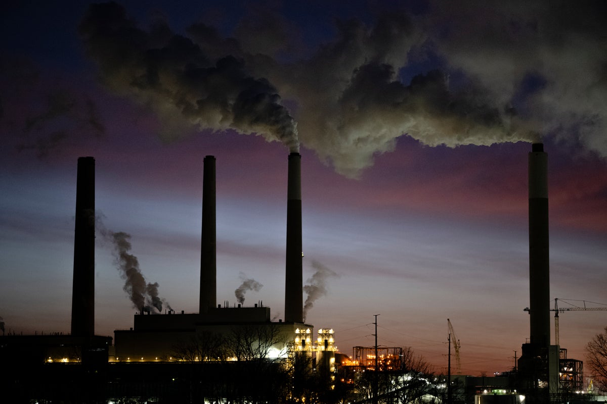 Mill Creek Generating Station, a coal-fired power plant in Louisville, Ky. Jon Cherry/Getty Images