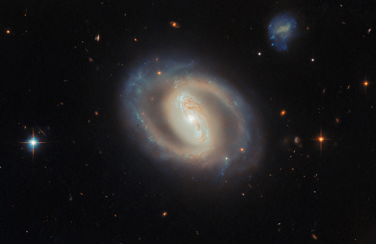 Credits: ESA/Hubble & NASA, M. J. Koss, A. J. Barth