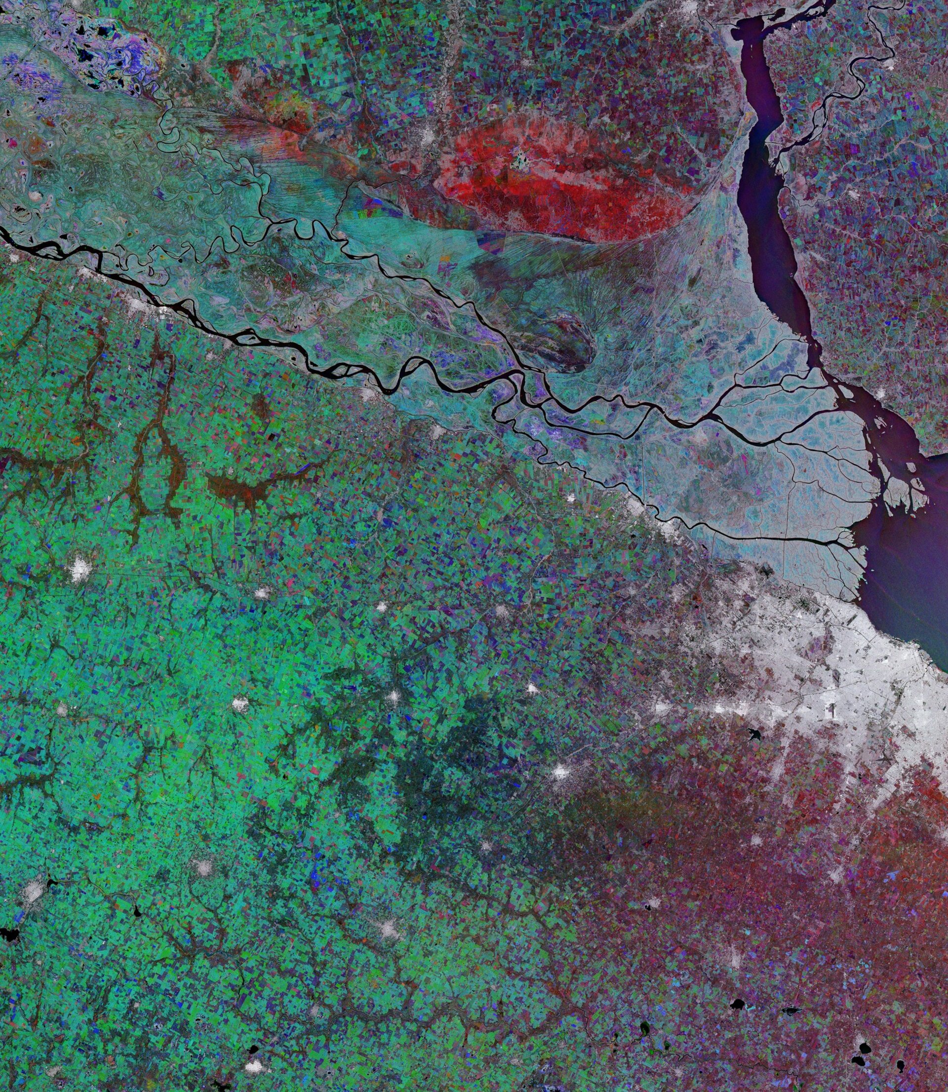 Earth_from_Space_Buenos_Aires_pillars Earth from Space: Buenos Aires