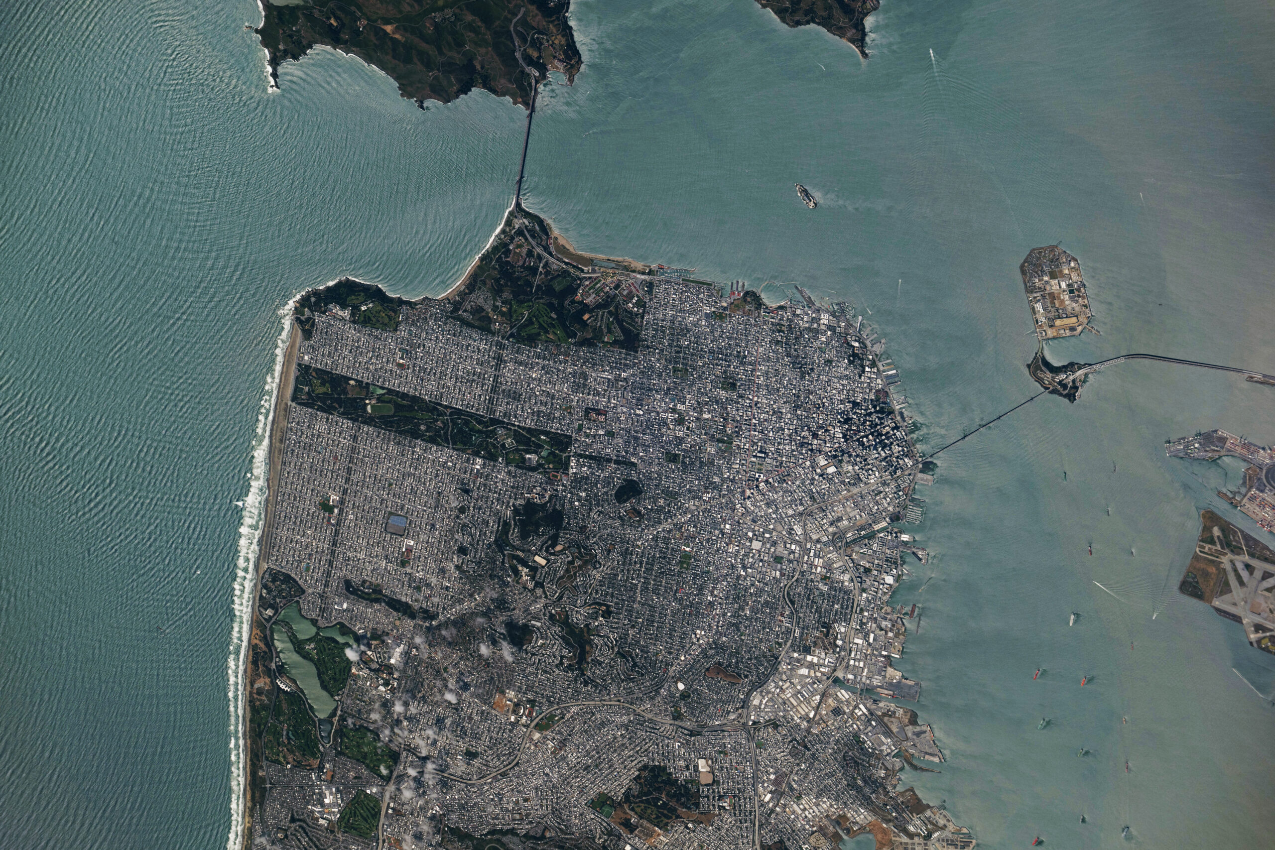 A period of unsettled weather brought scattered showers and thunderstorms to California’s Bay A...