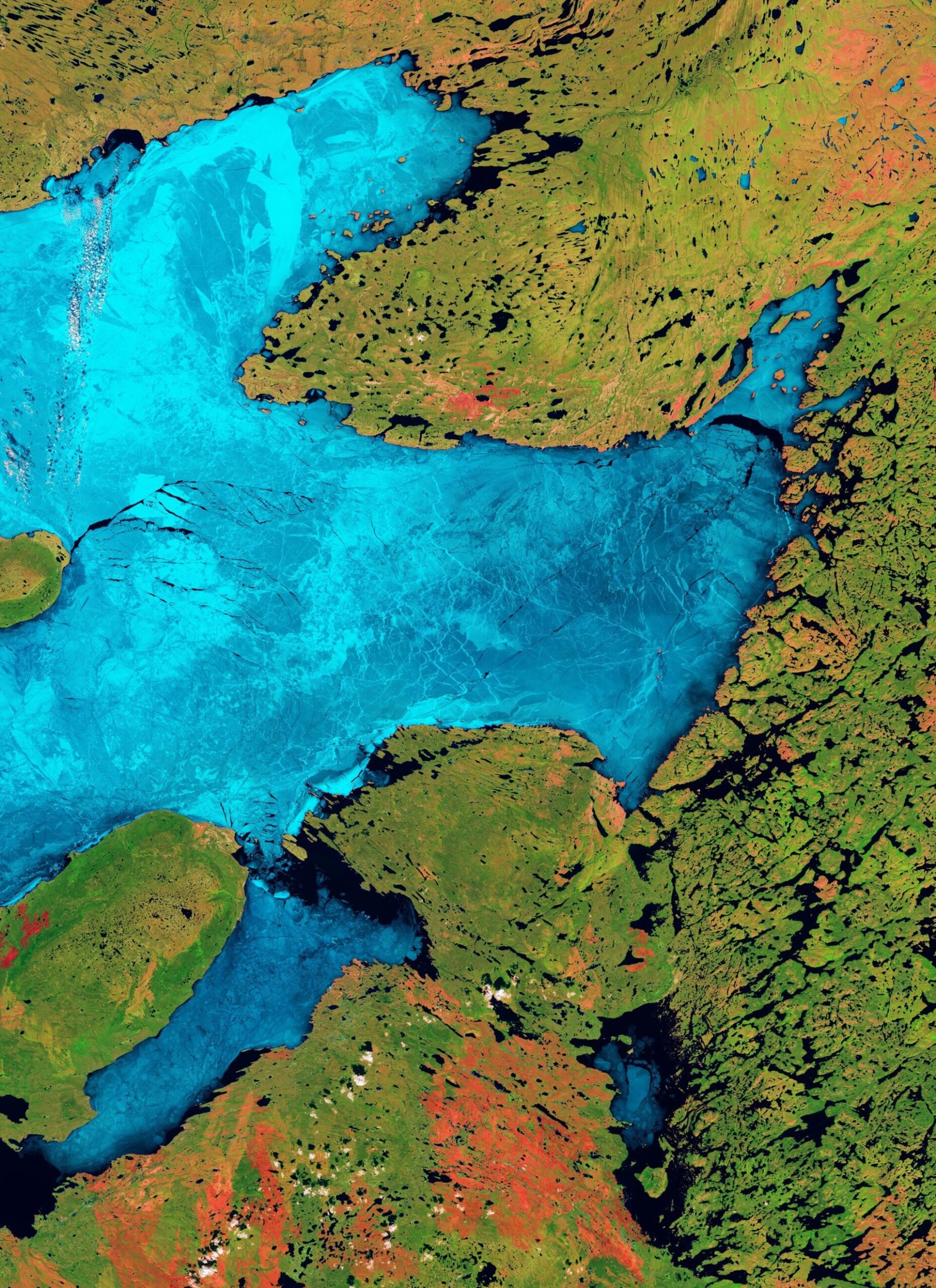 Earth_from_Space_Great_Bear_Lake_Canada_pillars Earth from Space: Great Bear Lake, Canada