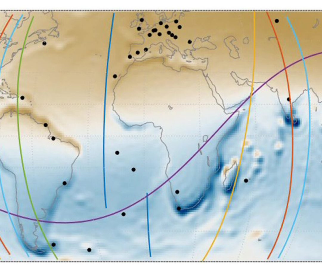How does an ice satellite detect a geomagnetic storm?