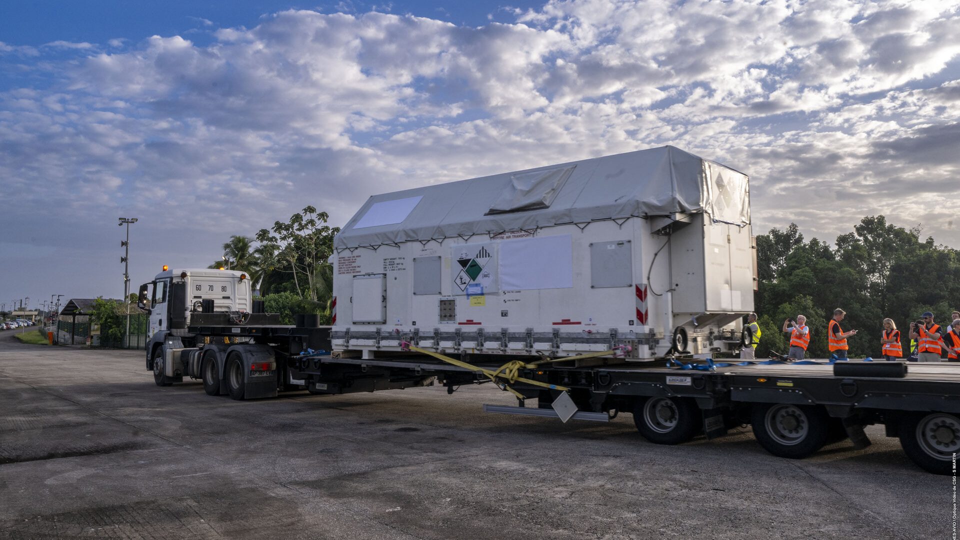 FLEX and Sentinel-3C arrive at Europe’s Spaceport