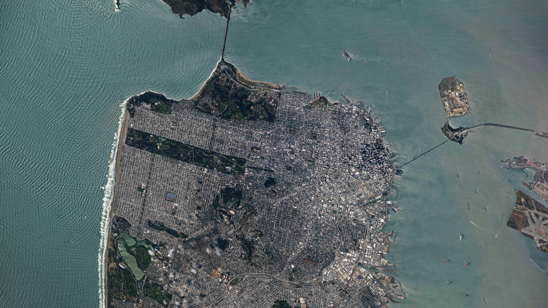 A period of unsettled weather brought scattered showers and thunderstorms to California’s Bay A...