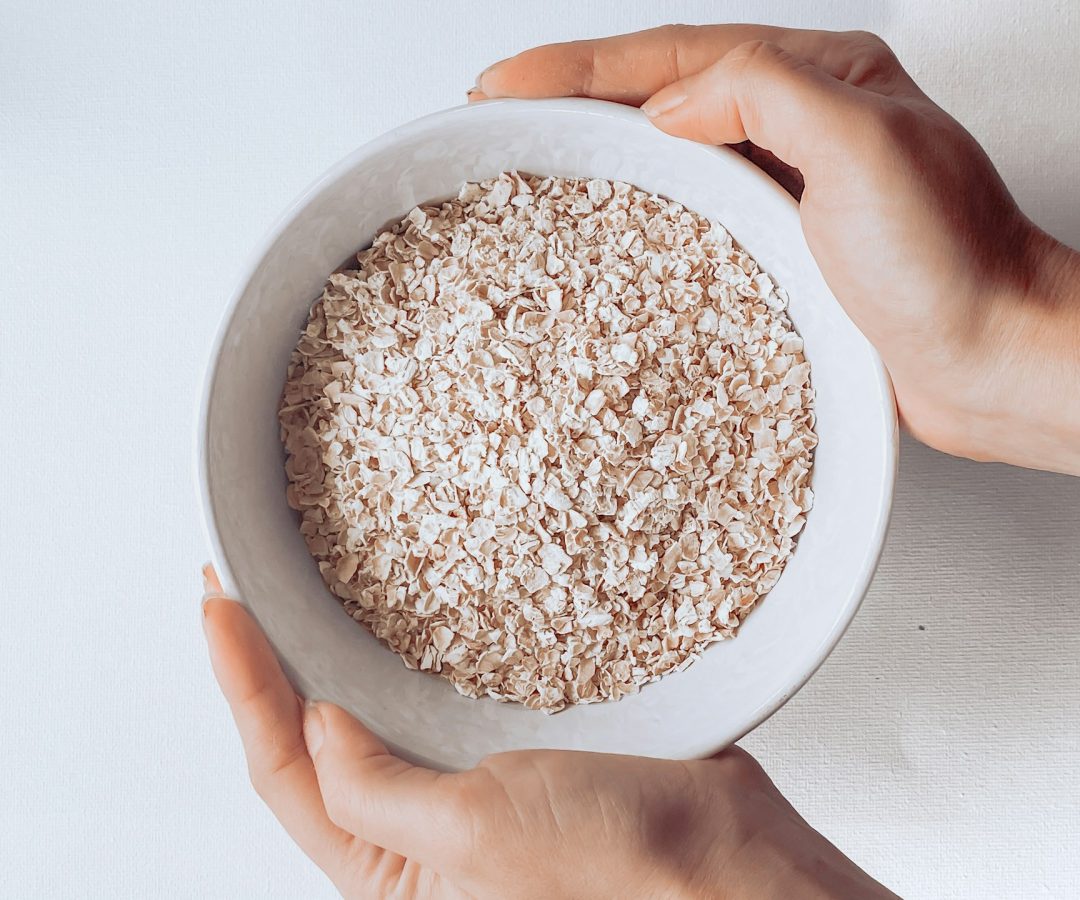 Dois dias de aveia podem reduzir o nível de colesterol, segundo pesquisa — Foto: Miroslava Bod...